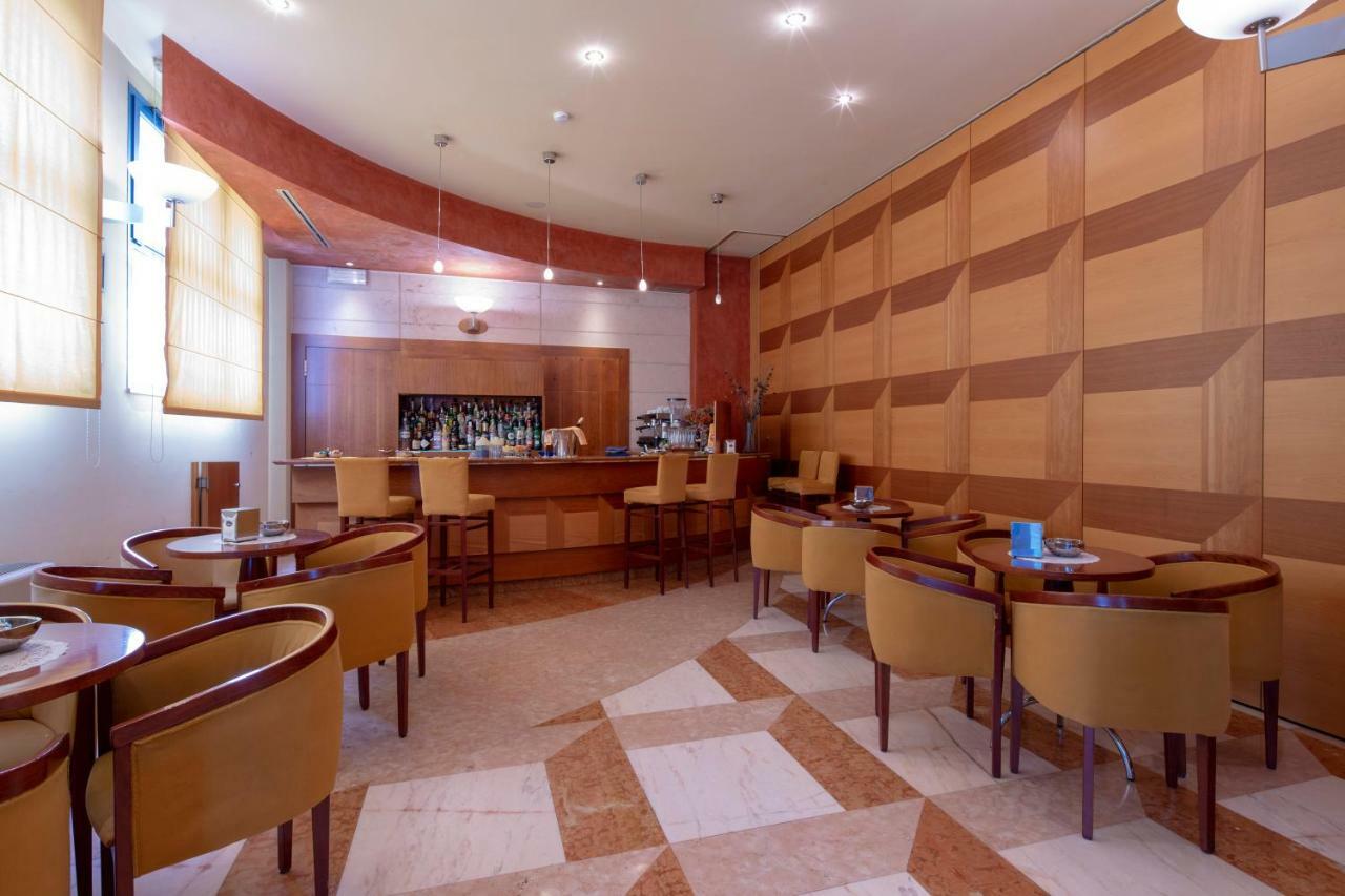 Hotel Persico'S サン・ジョヴァンニ・イン・ペルシチェート エクステリア 写真